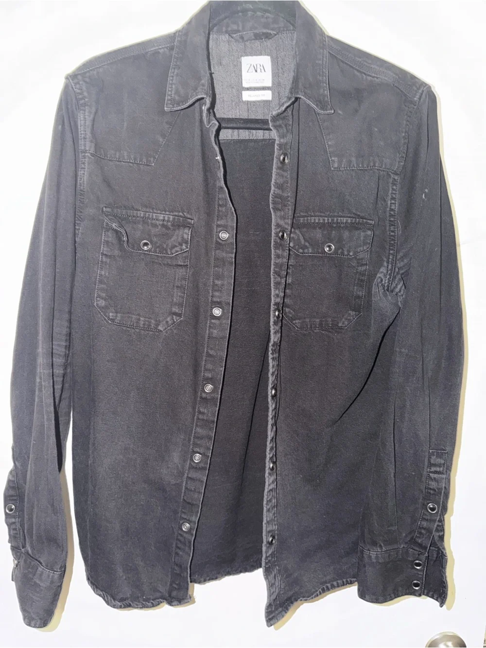 ZARA Relaxed Fit Black Men's Jeans shirt